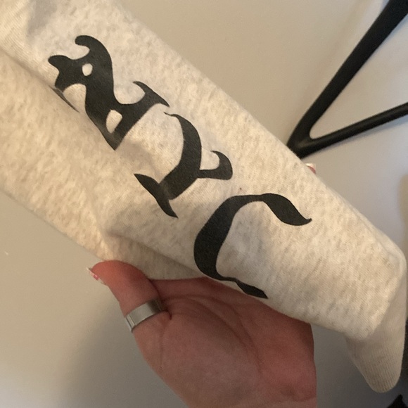 Aeropostale cropped hoodie. A2 - Picture 5 of 8